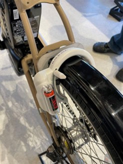 Example of lock installation with stainless plate (2)